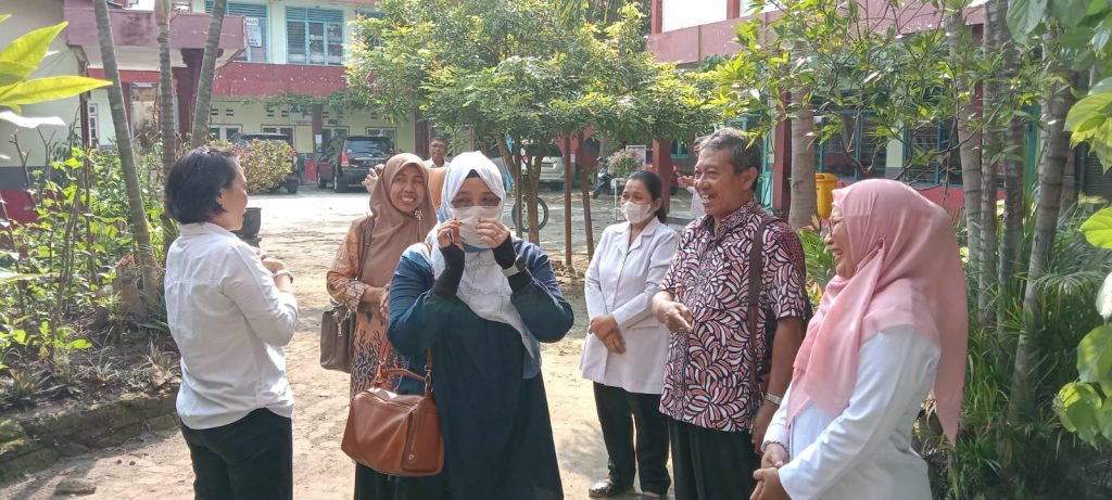Penyambutan tim adiwiyata provinsi Jawa Timur